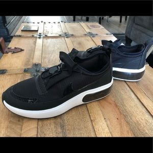 Nike Women's Air Max Dia